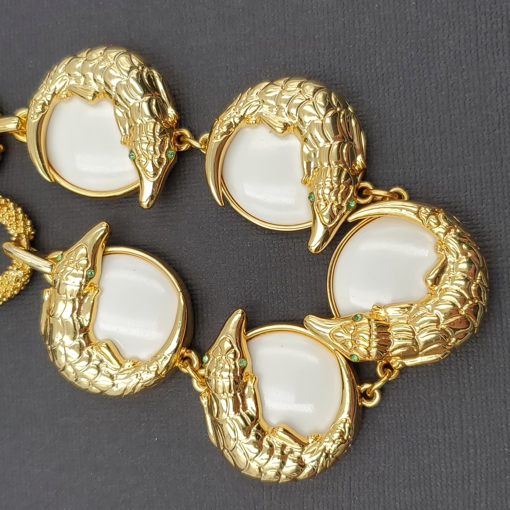 Lilly Pulitzer Gold Tone Alligator Necklace - Picture 4 of 11